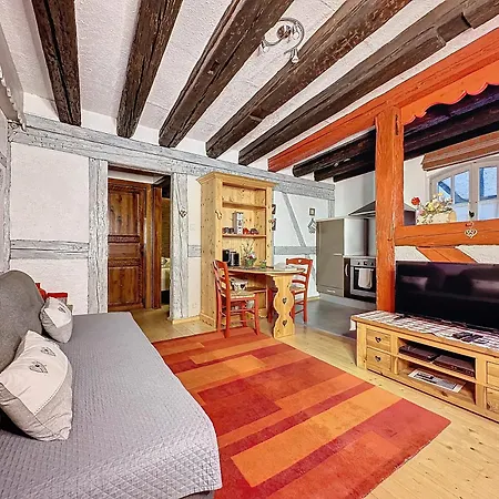 Apartment Ninichou *