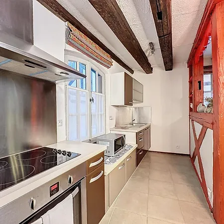 Ninichou Apartment *
